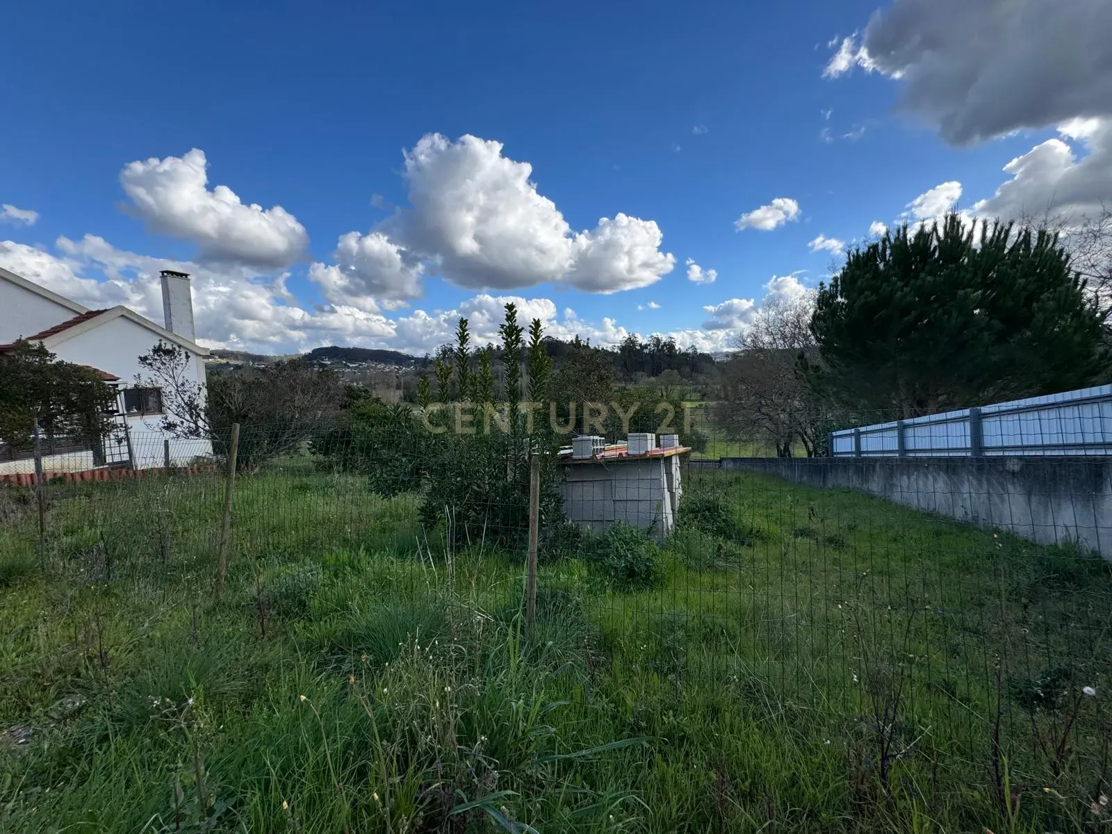 Moderna Moradia T1 em Pombal com Jardim e Terraço - Image 32