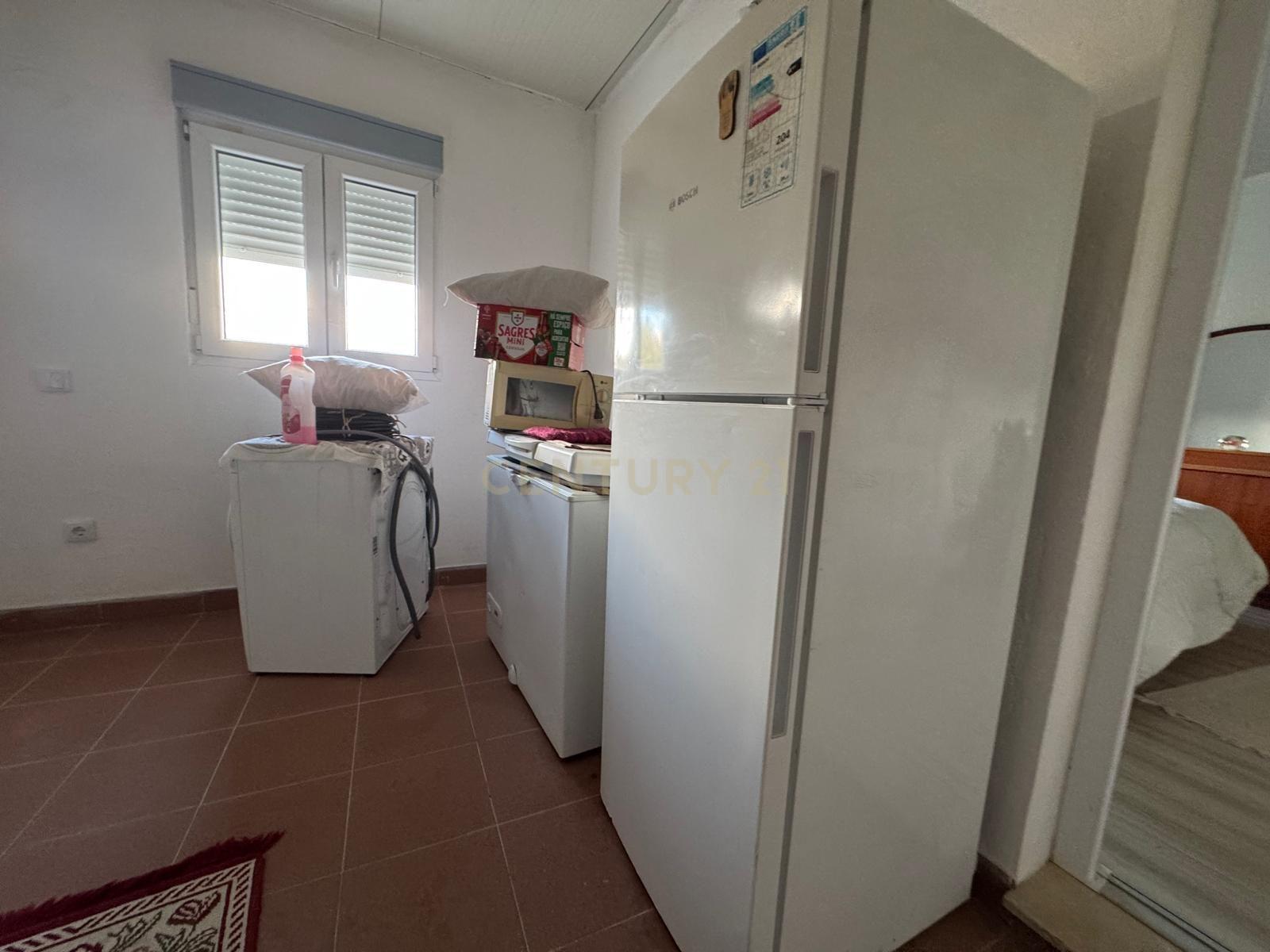 Moderna Moradia T1 em Pombal com Jardim e Terraço - Image 9