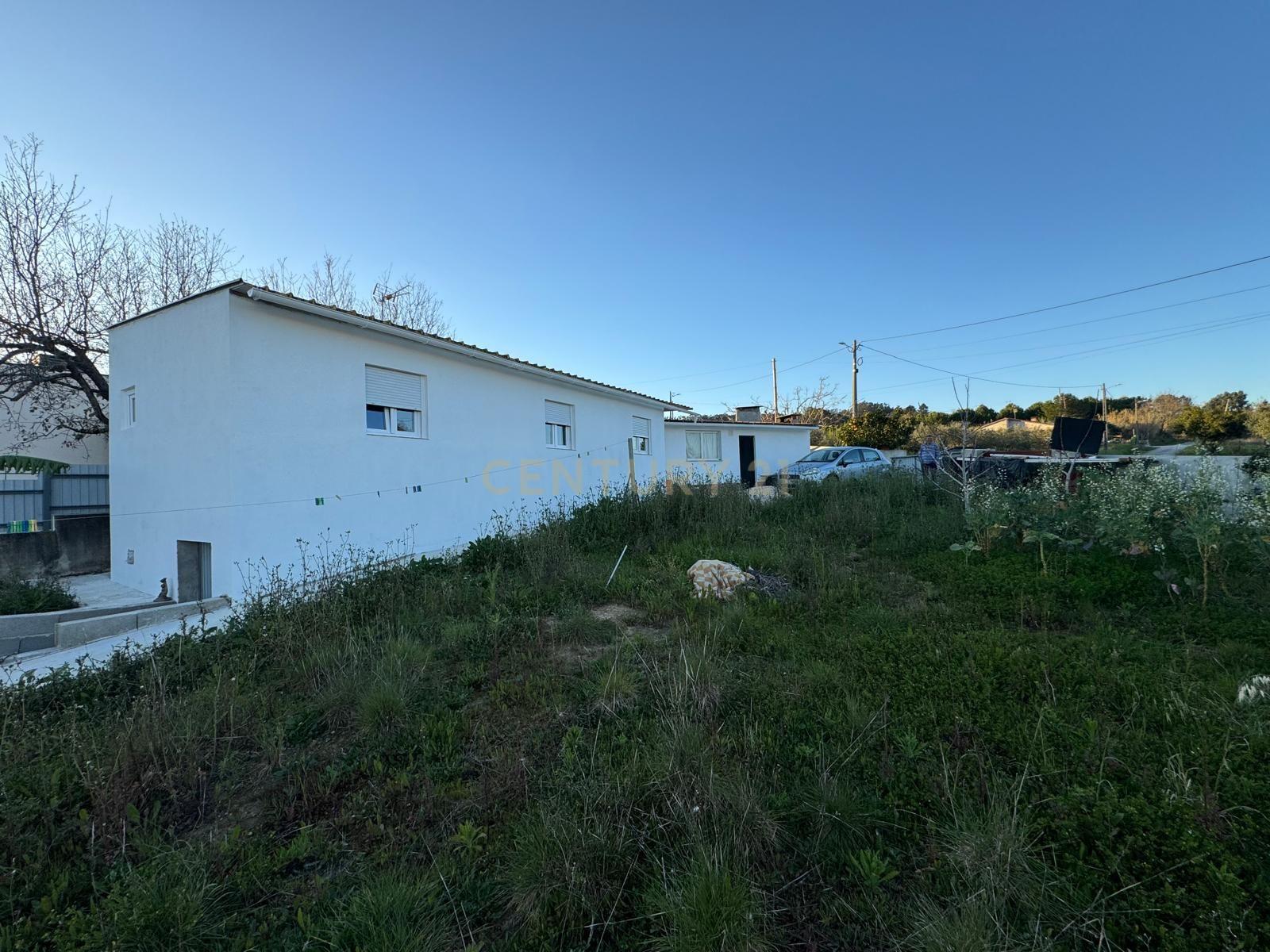 Moderna Moradia T1 em Pombal com Jardim e Terraço - Image 44