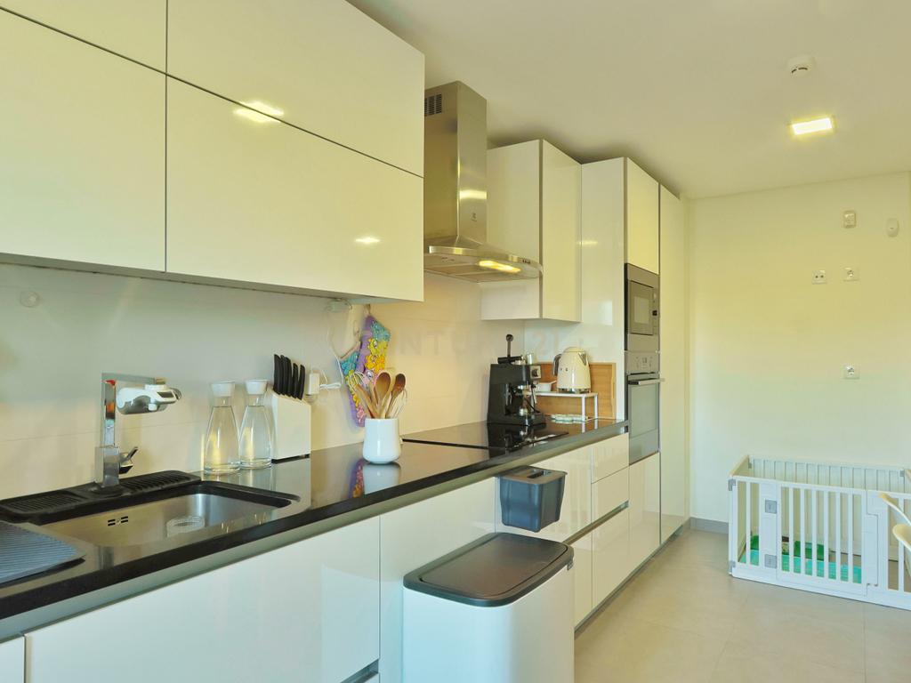 Apartamento T3 moderno e luminoso a 15 minutos da praia | Parede (Cascais) - Image 7