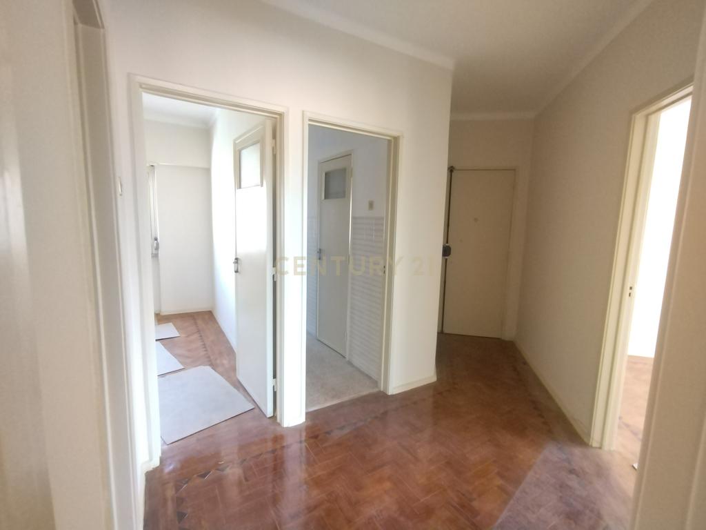 Prédio no Centro de Sacavém : Oportunidade de Investimento - Image 17