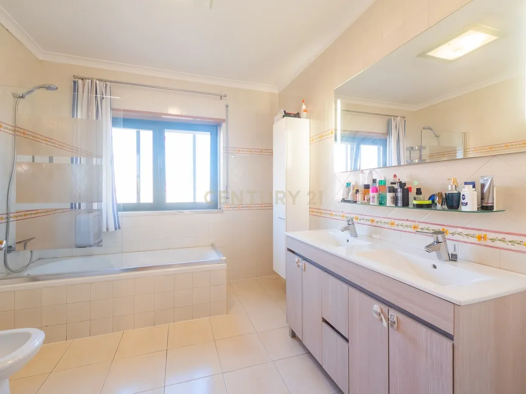 Apartamento T4 | Massamá - Image 54