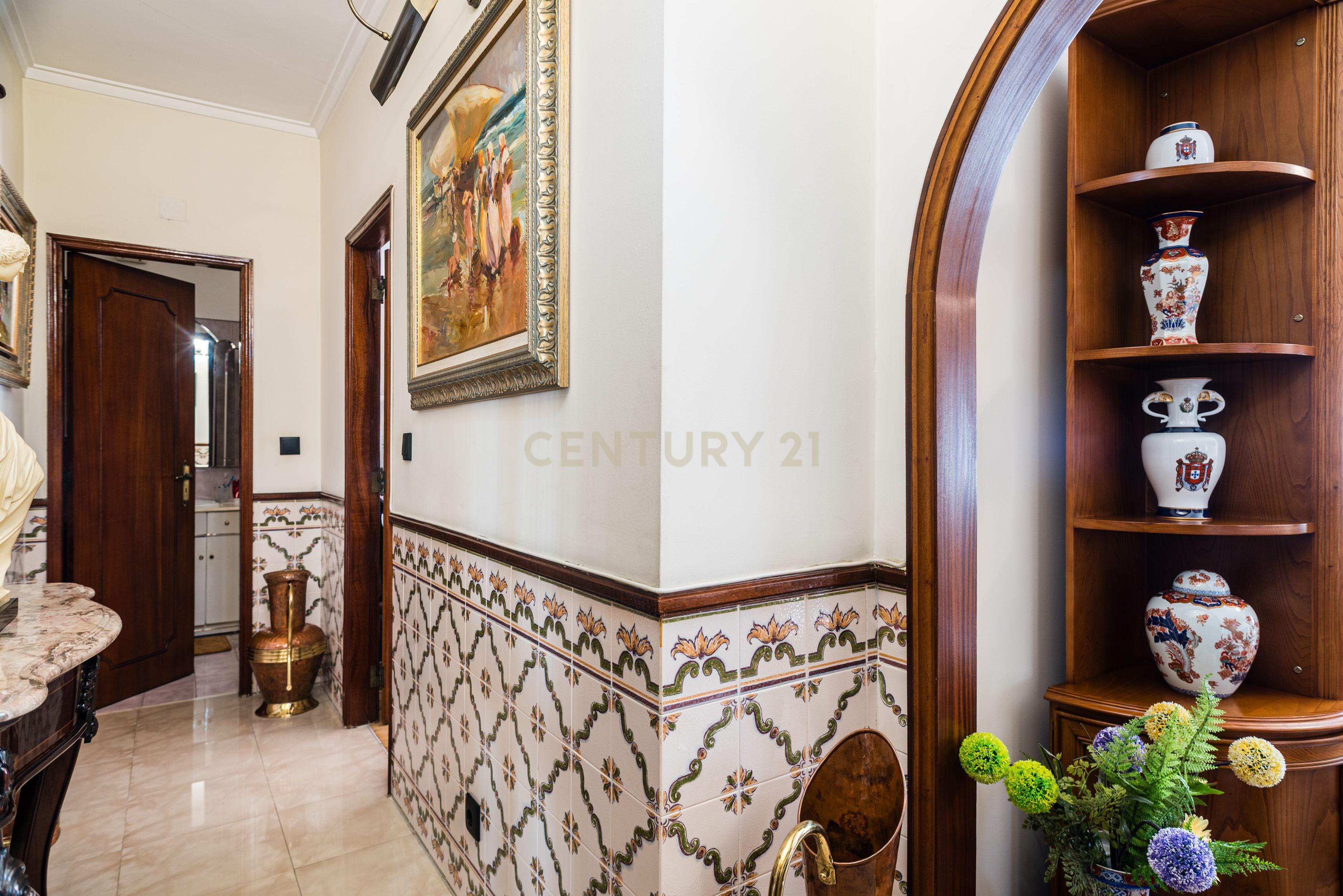 Fotografia 9 de Apartamento T0, com Terraço, Agualva Cacém