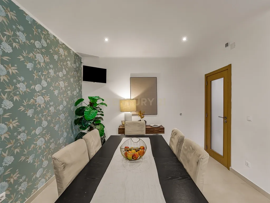 Moradia T3 isolada com garagem, Quinta do Conde - Image 11