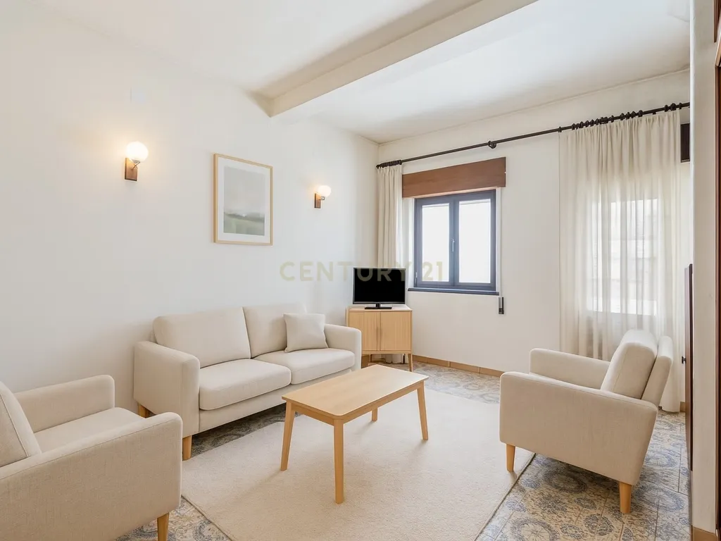 Moradia com 3 Quartos, Quintal e Terraço – Excelente Localização em Albufeira - Image 10