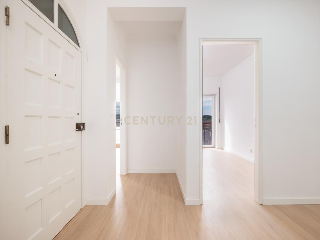 Apartamento para venda na rua de aveiro - 3 Quartos e 3 WC - Image 10