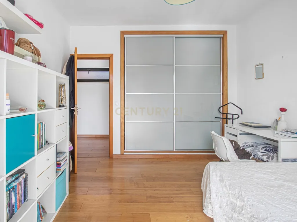 Moradia Isolada T4 291m2 em Lote de 1050 m2 em Mucifal, Colares, Sintra - Image 40