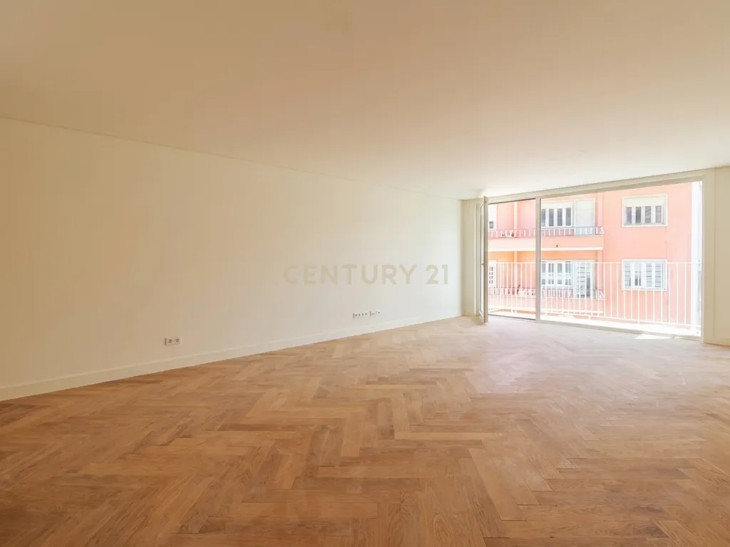 Luxuoso apartamento T3 em Alcântara, Lisboa - Image 2