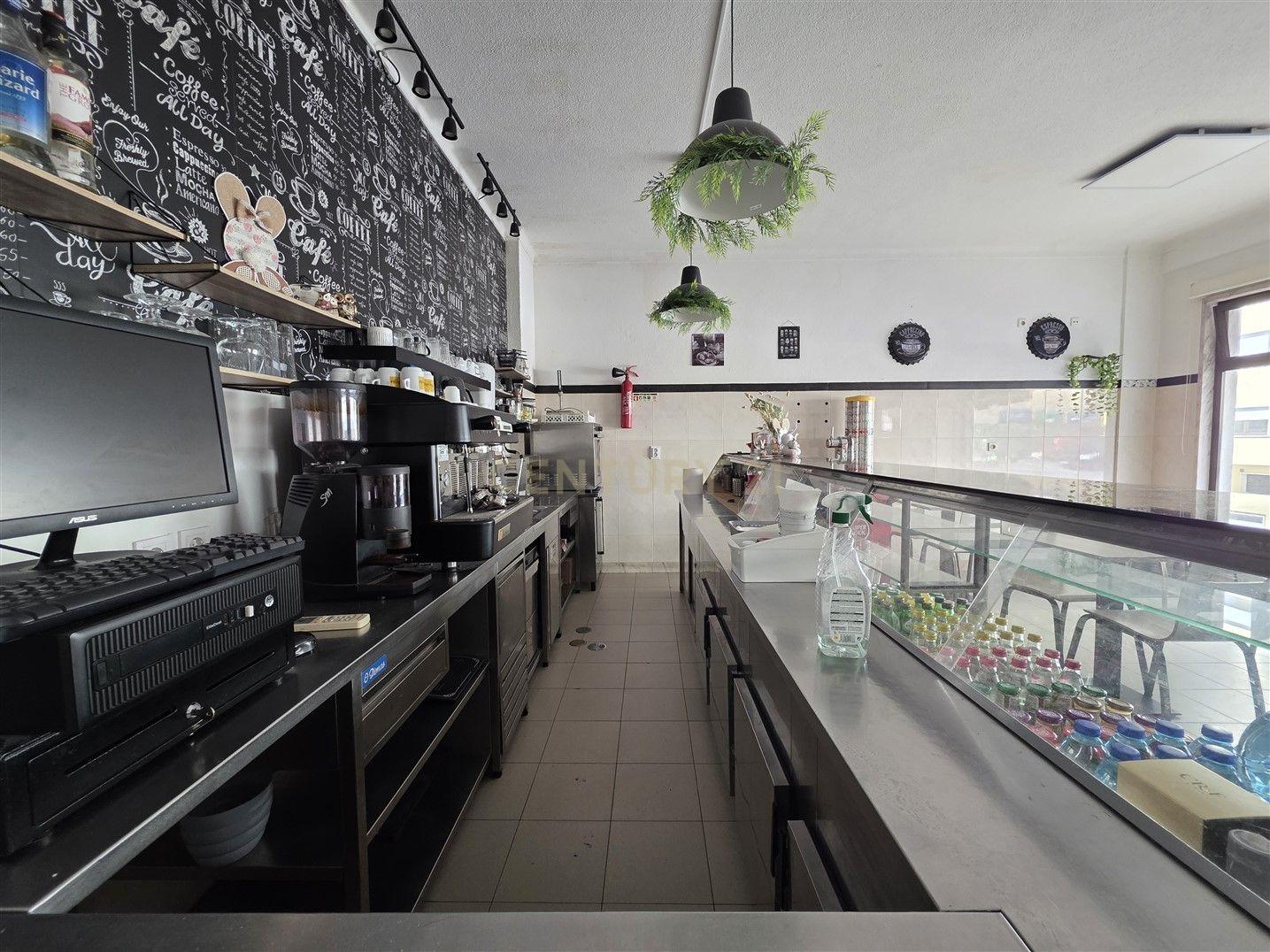 Fotografia 7 de Trespasse de Café em Belas – Pronto a Funcionar | €25.000
