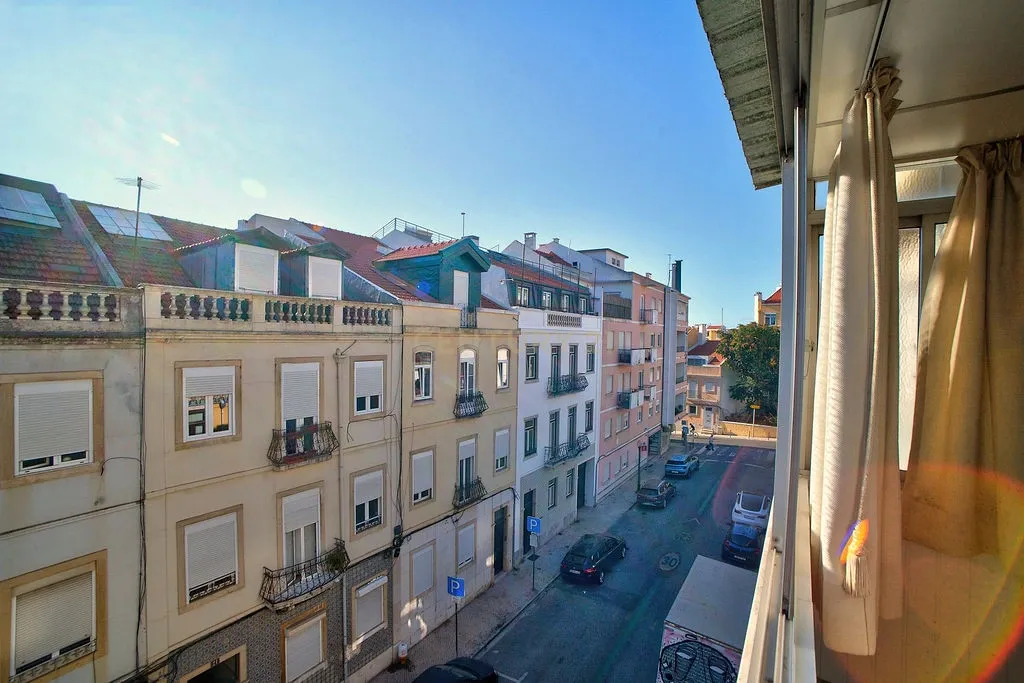 T1 Renovado em Campo de Ourique, Lisboa - Image 42