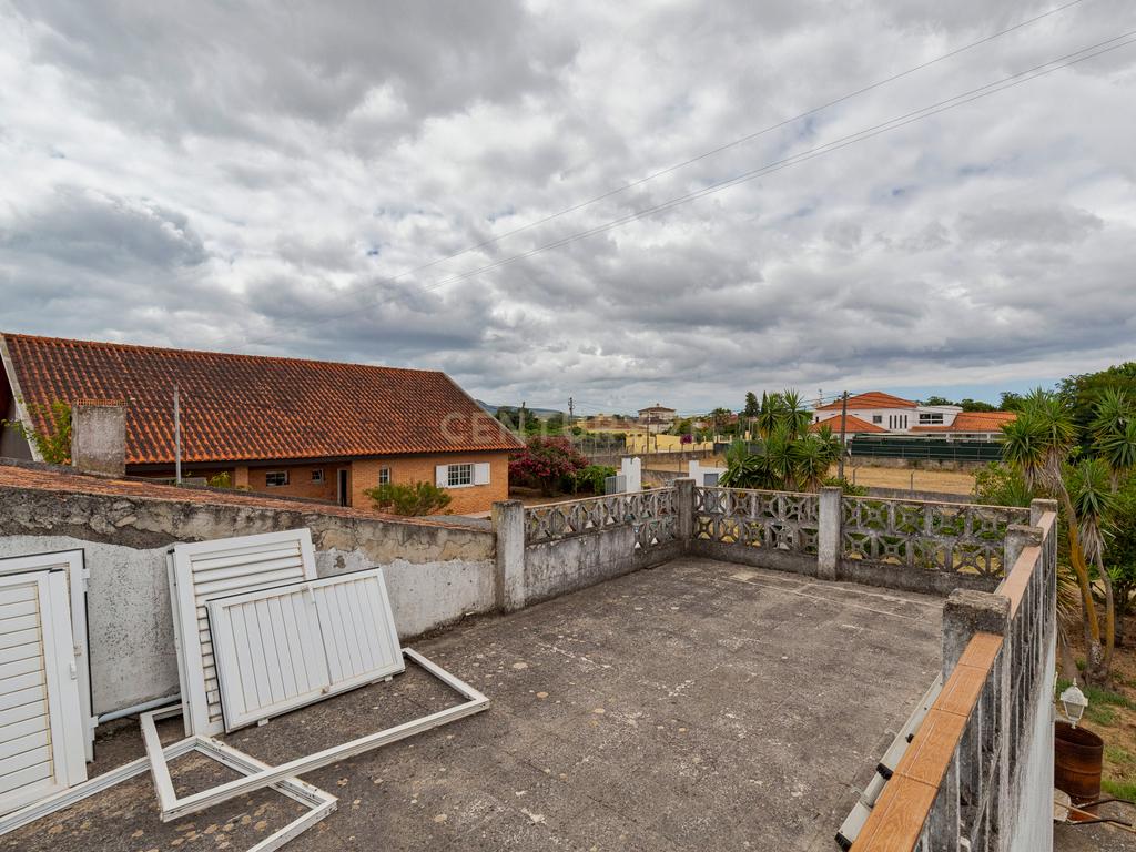 Moradia térrea T3 impecável num terreno de 3954m2 e anexo em Azeitão - Image 35