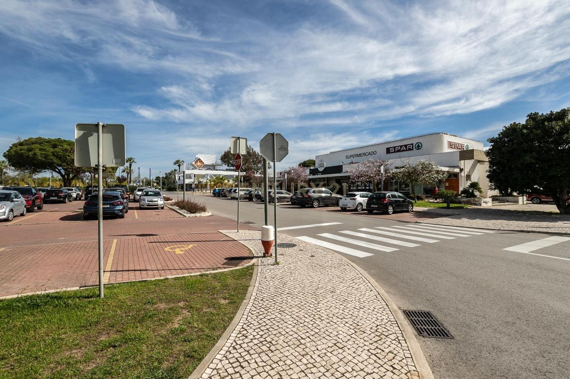 Estúdio em Vilamoura - Excelente Localização e Luz Natural - Image 7