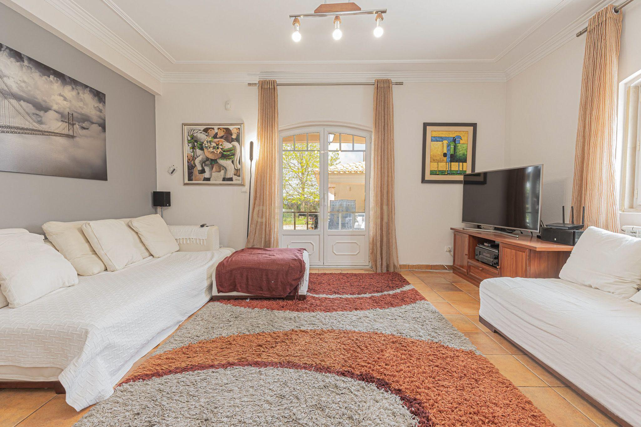 Moradia T5 - Almada - Piscina - Garagem -  364 m² - Terreno 1.024 m² - Image 17