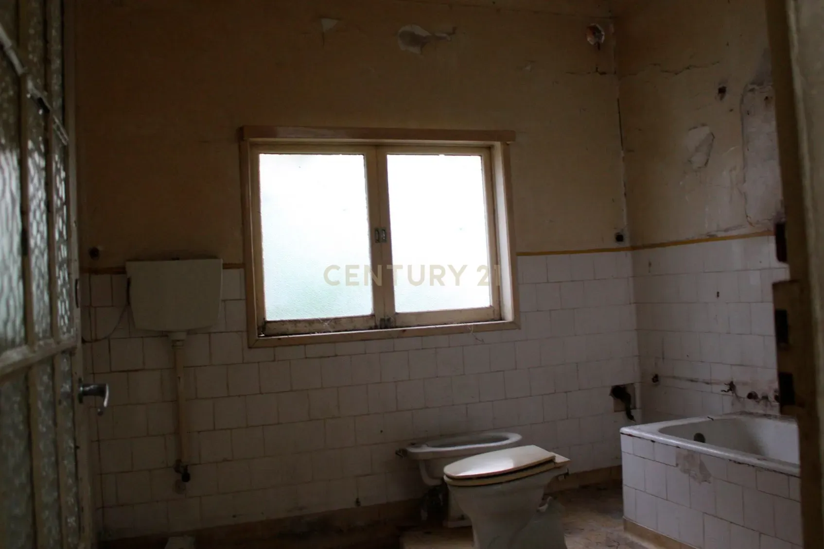 Fotografia 10 de Moradia em Zona Histórica com Projeto aprovado para Prédio em Pombal