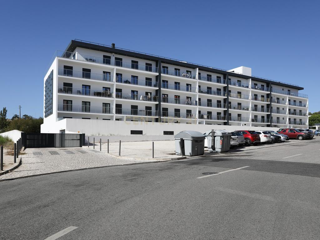 Apartamento T3 Jardins da Anta, Condomínio privado com piscina - Image 39