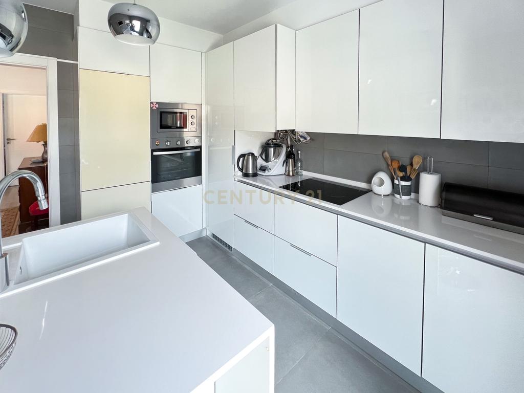 Apartamento T2 Duplex Torres Vedras centro - Image 9