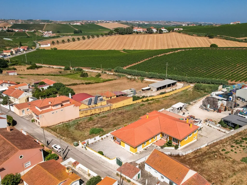 ** Descubra este magnífico Terreno Urbanizável c/2.360 mts2 em Torres Vedras, Lisboa. ** - Image 7