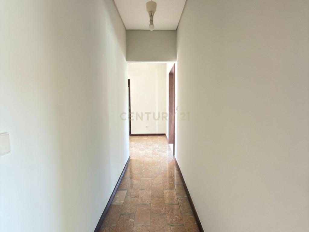 Arrendamento T3 de Luxo nas Antas Praça Velasques| Terraço, Box e 4 Frentes ☀️ - Image 41