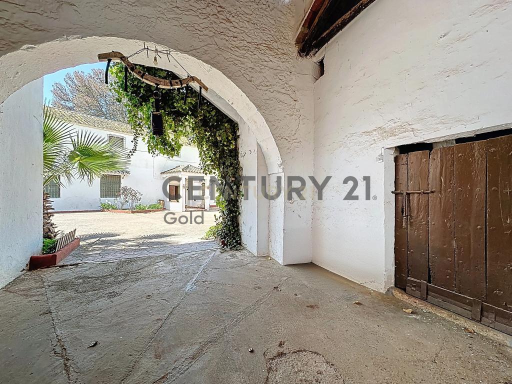 🏡 Encanto andaluz no coração da região: Casa histórica em Humilladero (Málaga) - Image 47