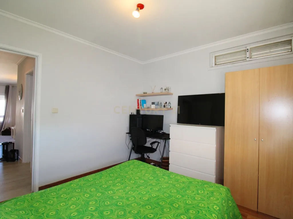 ✨ Oportunidade Única – T2 no Monte da Caparica ✨ - Image 20