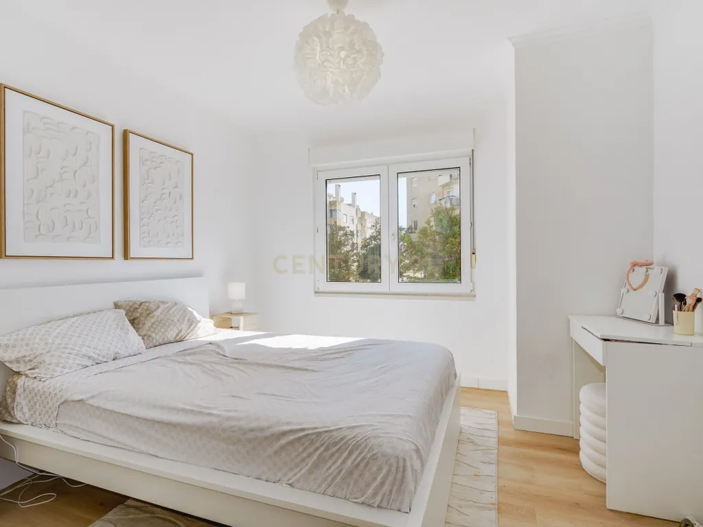 Apartamento Renovado com Vista em Alenquer, Lisboa - Image 6