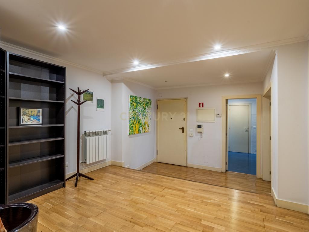 Arrendamento Apartamento T2 mobilado - Centro de Lisboa - Image 2