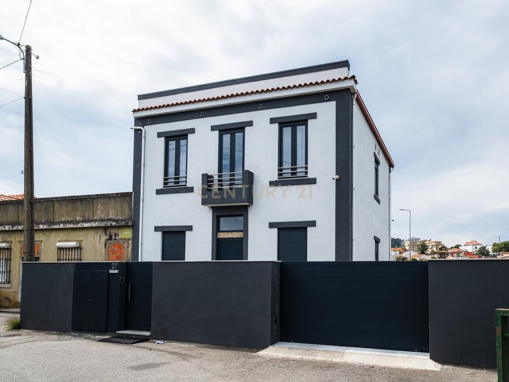 Prédio de Alojamento Local – Porto - Image 54