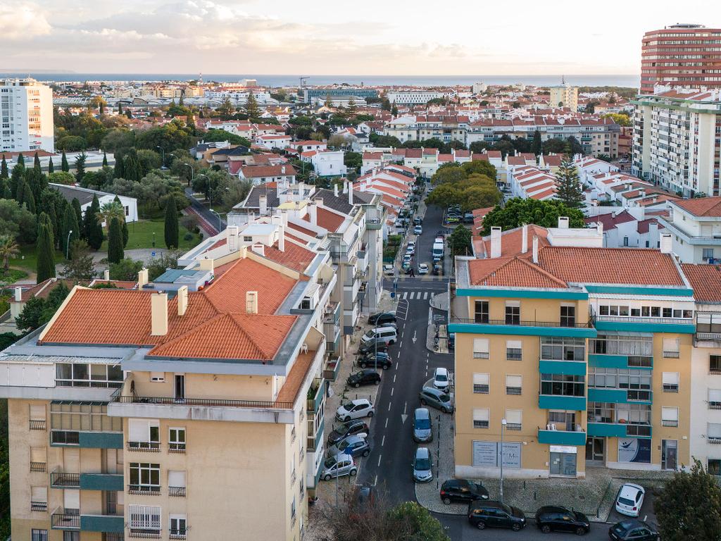 Apartamento T6 | Último Andar | 226m² | Quinta das Palmeiras, Oeiras - Image 6