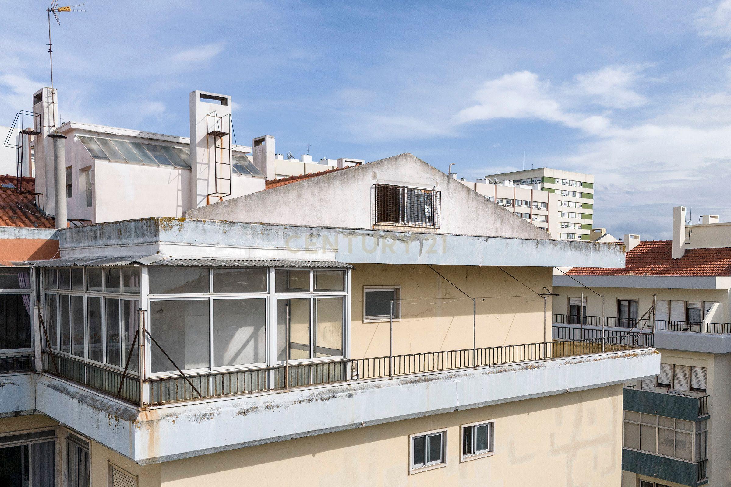 Apartamento T6 | Último Andar | 226m² | Quinta das Palmeiras, Oeiras - Image 46
