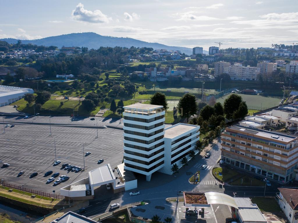 Terreno para um hotel de 70 quartos com um segundo edifício para serviços - Image 7