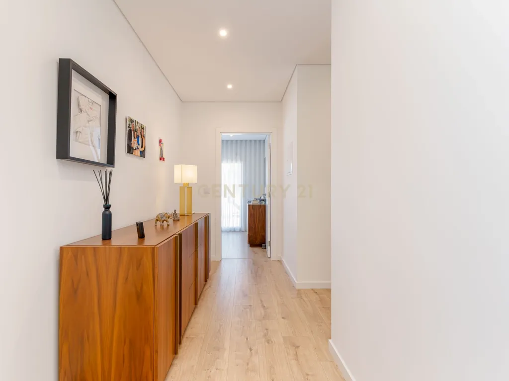 Moradia T4 Térrea de excelência com piscina e casa independente de 50m2 | Quinta da Marquesa - Image 23