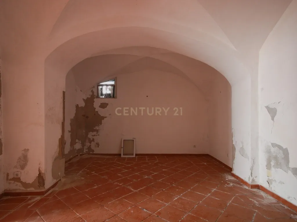 Apartamento e arrumos para venda em Borba - Image 24