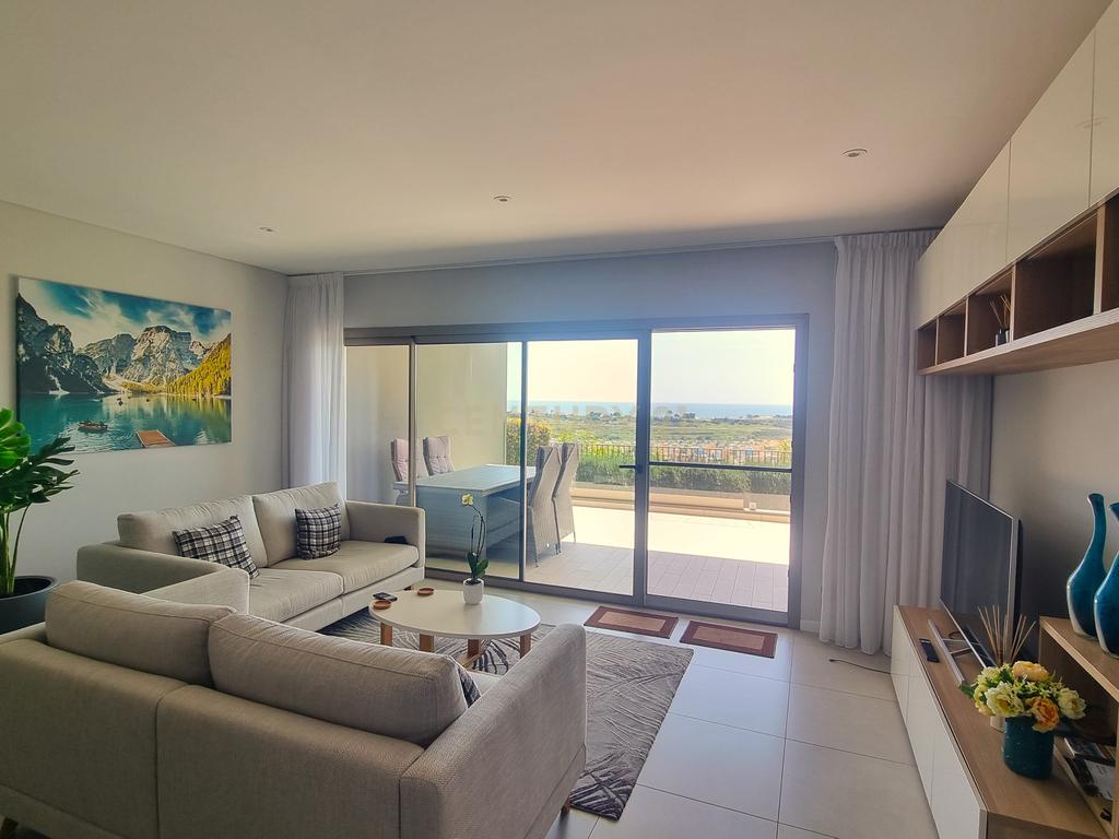 Apartamento de Luxo com Vista Privilegiada sobre o Mar e a Marina de Albufeira  - Image 5