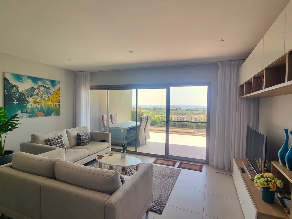 Apartamento de Luxo com Vista Privilegiada sobre o Mar e a Marina de Albufeira - Image 5