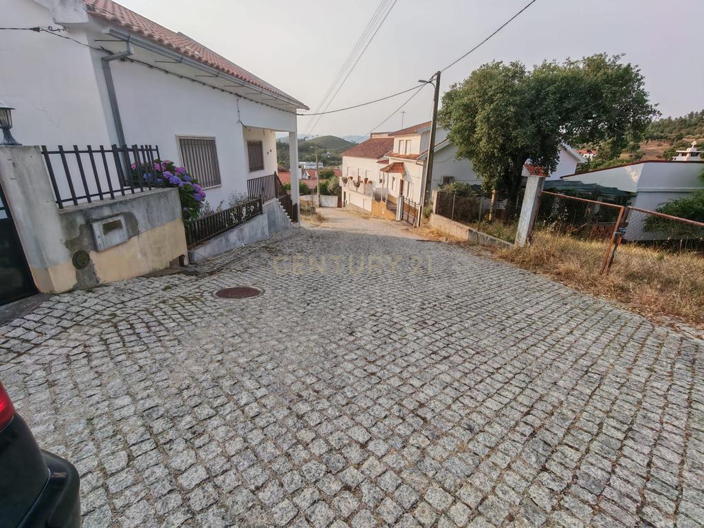 Fantástica Moradia T3 Salgueiro Campo, Castelo Branco - Image 3