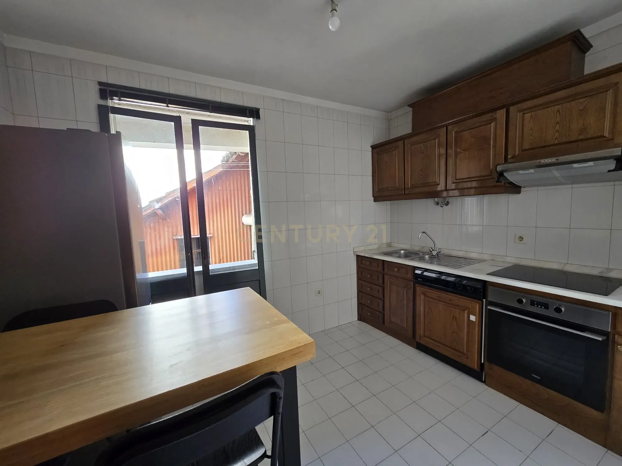 Apartamento T2 no centro de Bragança - Image 3