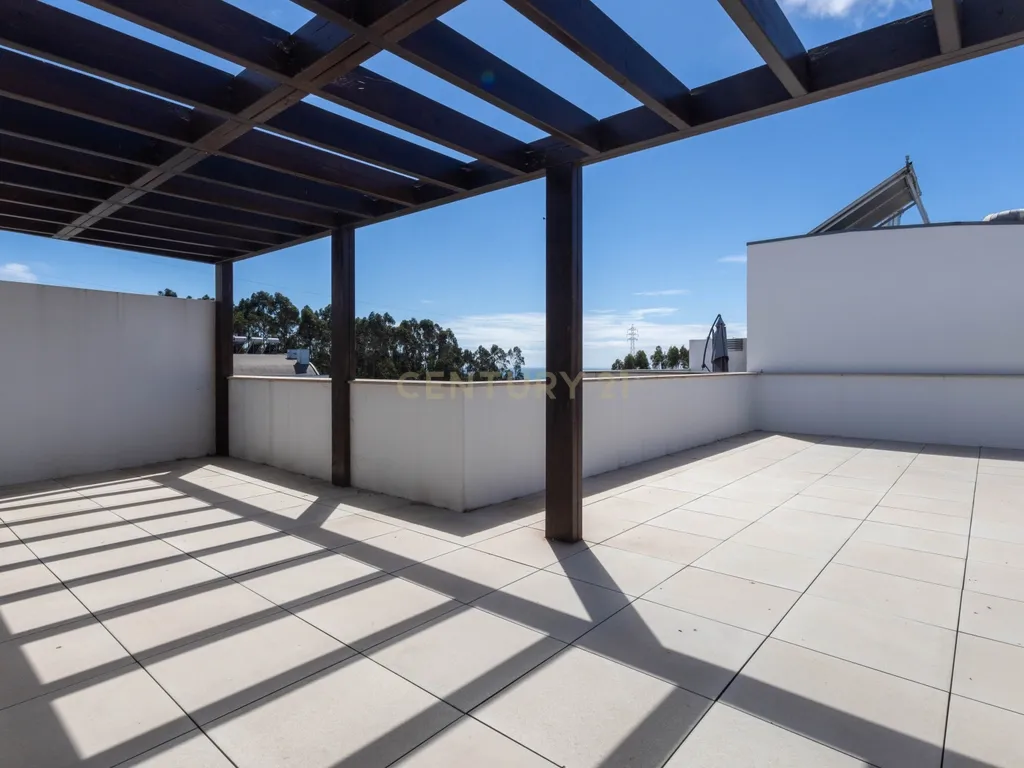 T4 Duplex com vista mar em Espinho - Image 42