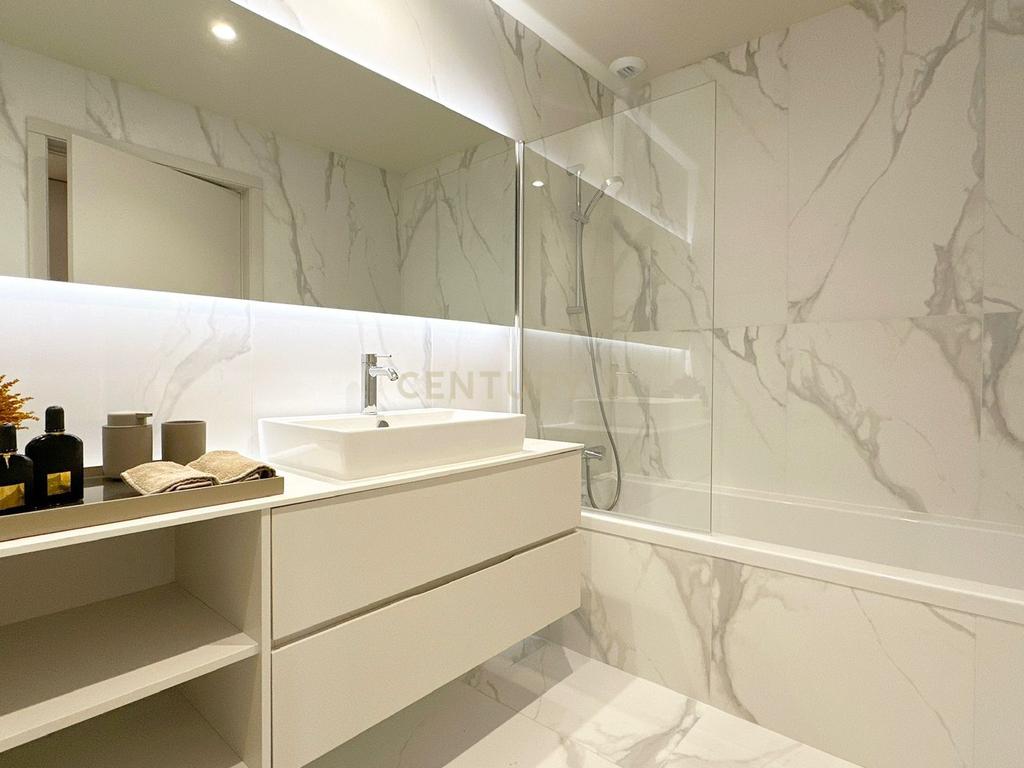 Apartamento T2 no 3.º Andar – The Yard, Jardins da Arrábida - Image 15