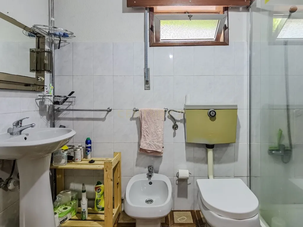 Moradia Bifamiliar T3+T3 em São Pedro da cova – Espaço, Tranquilidade e Conforto - Image 37