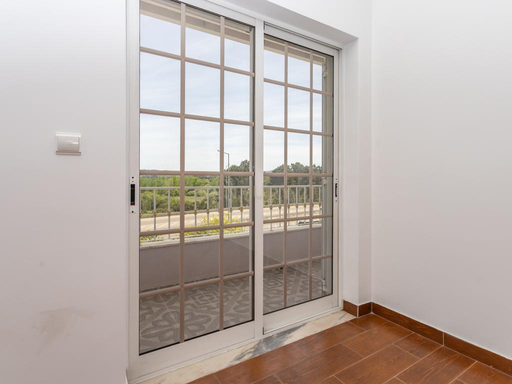 Moradia de 6 assoalhadas em lote de 500 m2 - Image 32