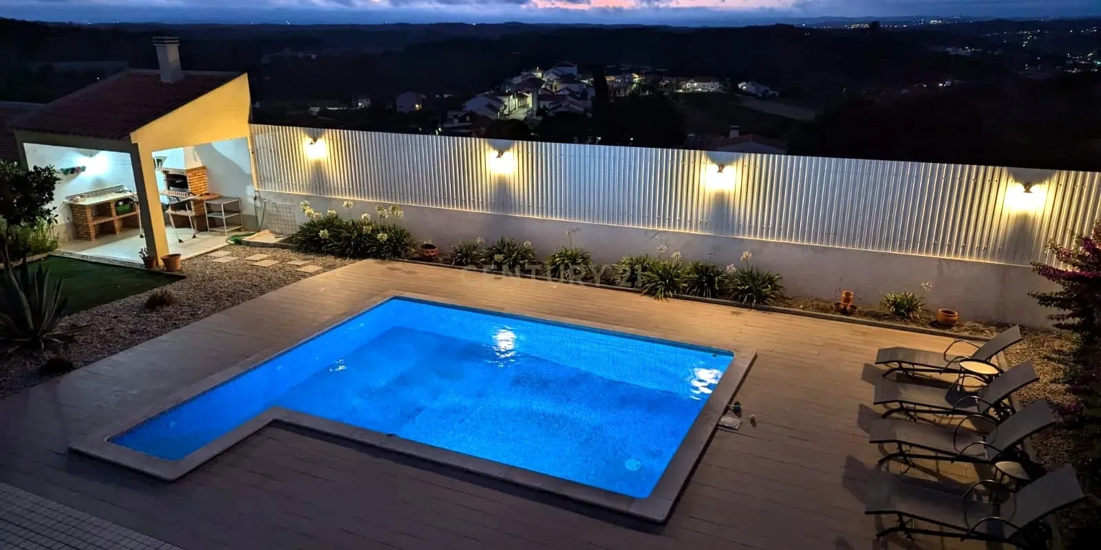 Moradia T3+1 em Alenquer com Vista Panorâmica e Piscina - Image 40