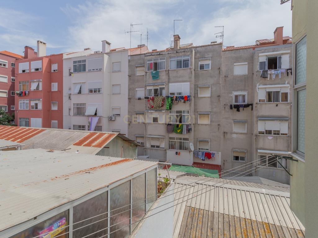 Apartamento T3 em Moscavide, Loures - Image 23