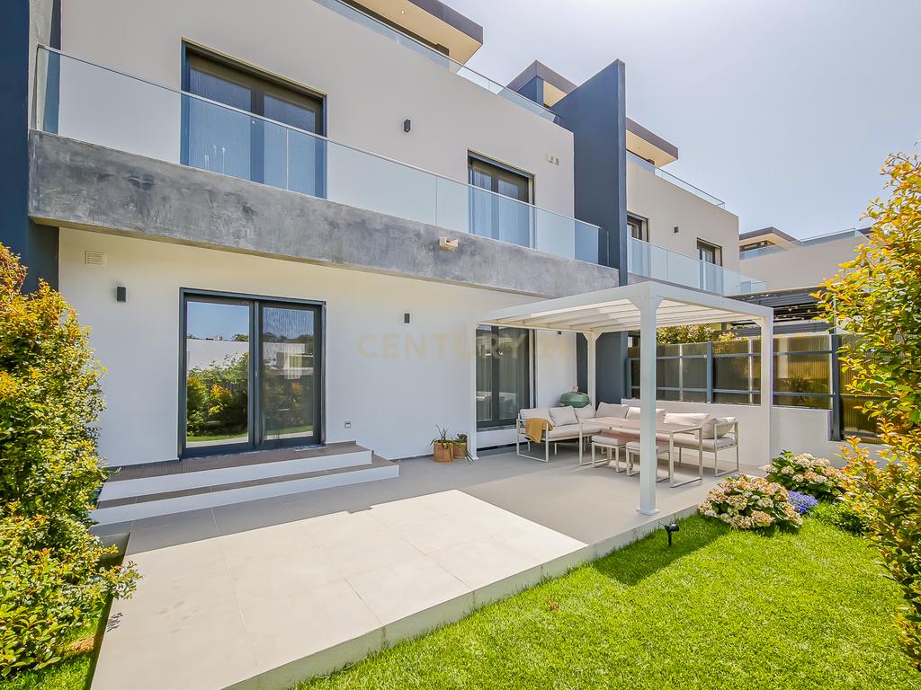 Moradia T4 em Condomínio Privado | Piscina | 6WC | Jardim | Terraço | Box | Quinta do Brilhante | Albarraque A 5 Minutos Do colégio Tasis internacional - Image 19