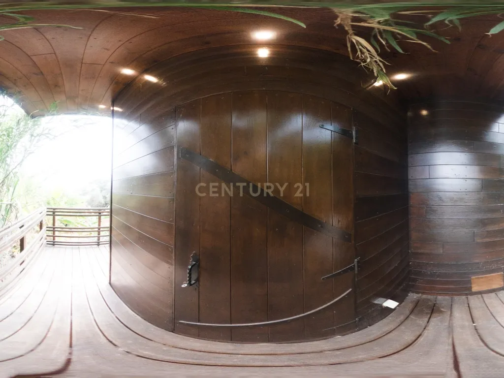 Propriedade com três habitações, piscina aquecida e sauna, num terreno de 10.000 m² - Image 92