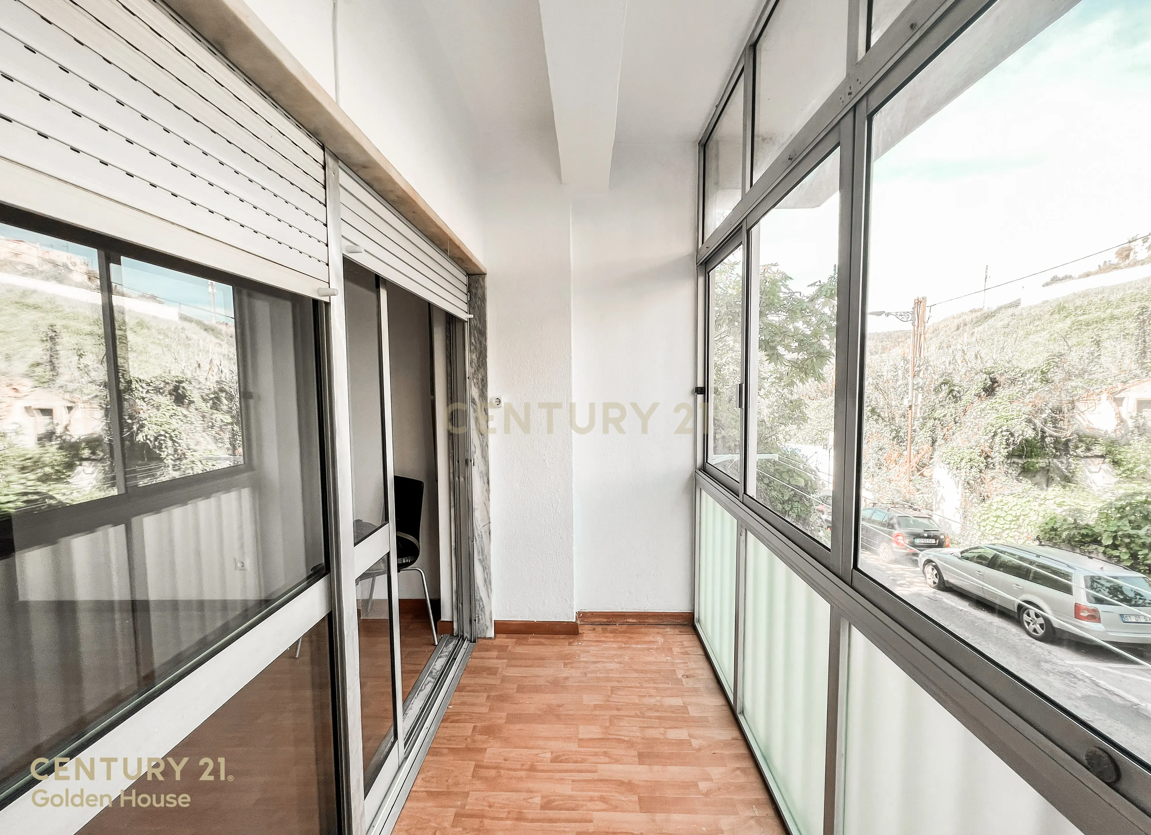 Apartamento Renovado T1 com Vista Panorâmica em Lisboa - Image 7