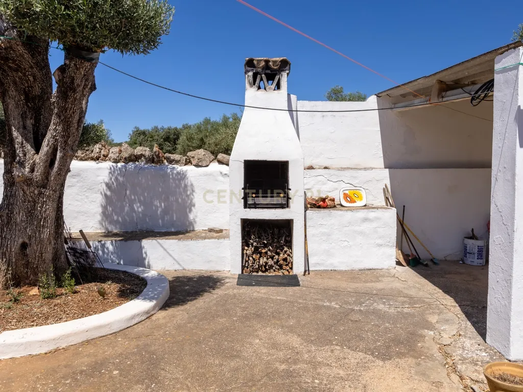 Encantadora Moradia com 7 Divisões em Parragil Loulé com Vista Campestre - Image 38