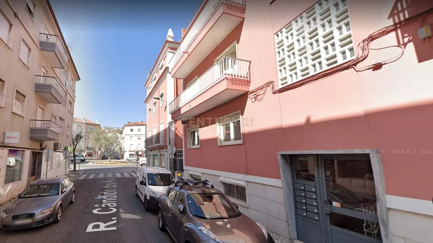Apartamento T3 à venda em Mina de Água, Amadora — foto 3