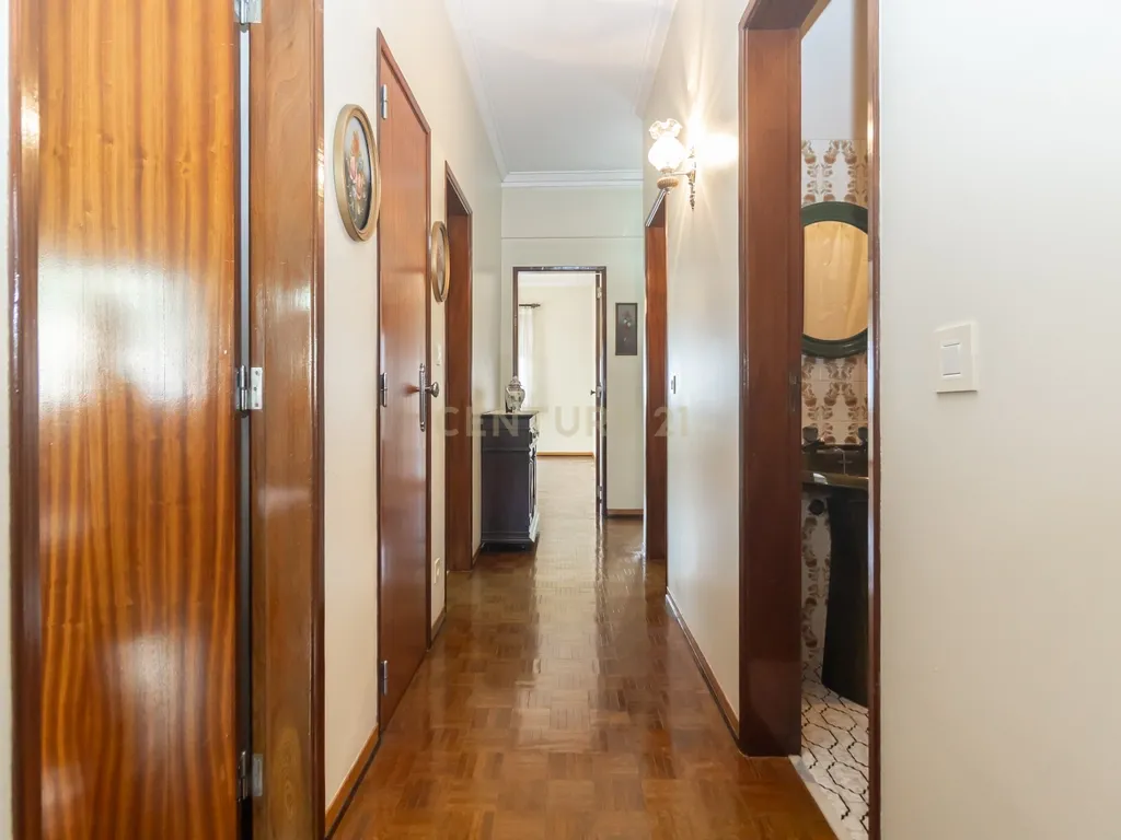 Apartamento T3 em Amora, Seixal - Image 7