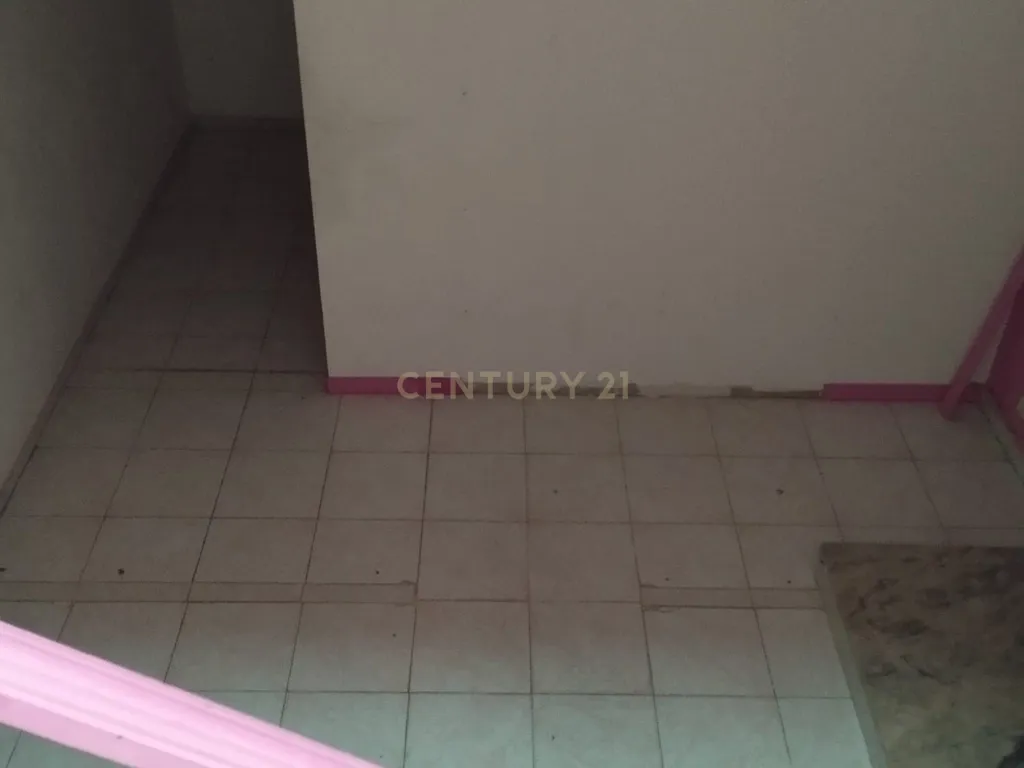 Loja com 2 pisos no centro comercial D'Avenida - Quinta do Rouxinol - Image 5