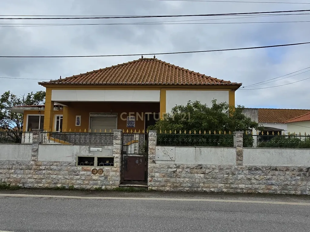 Terreno Urbano de 3.900 m², com moradia térrea sem licença – Charneca de Caparica - Image 7
